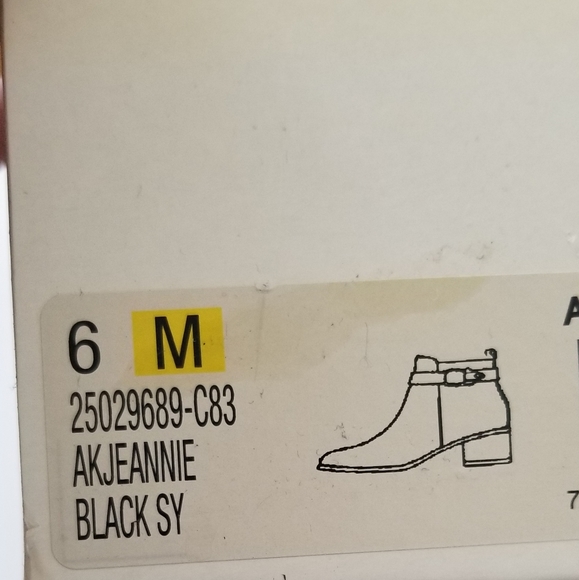 Anne Klein ankle booties size 6 - Picture 3 of 3
